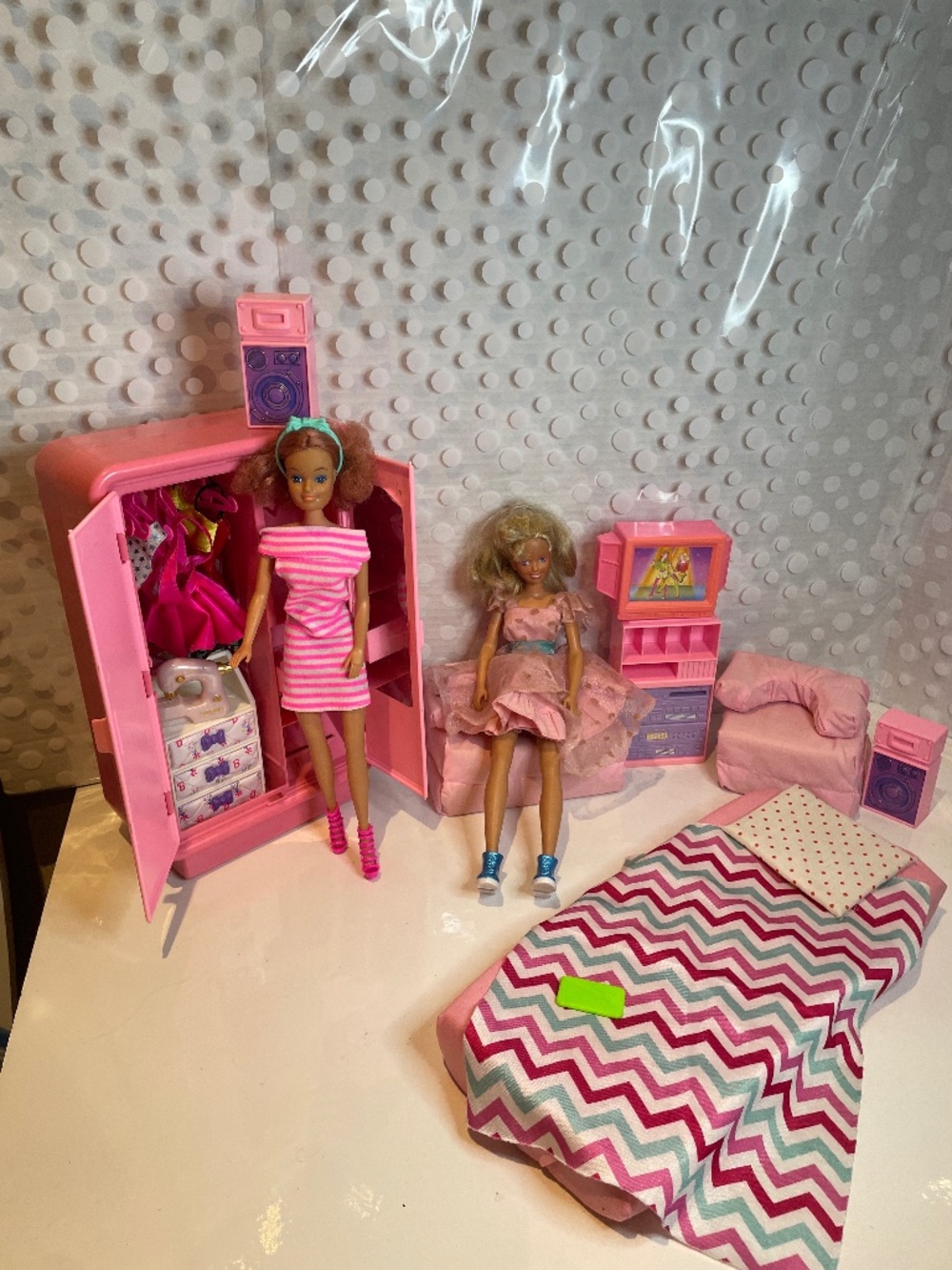 Vintage 80s Barbie 👩‍🎤Pretty in Pink closet & living room playset